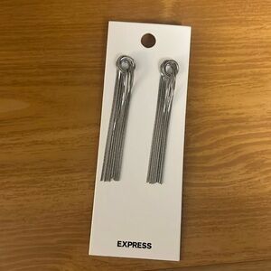 Express Dangling Knot Earrings